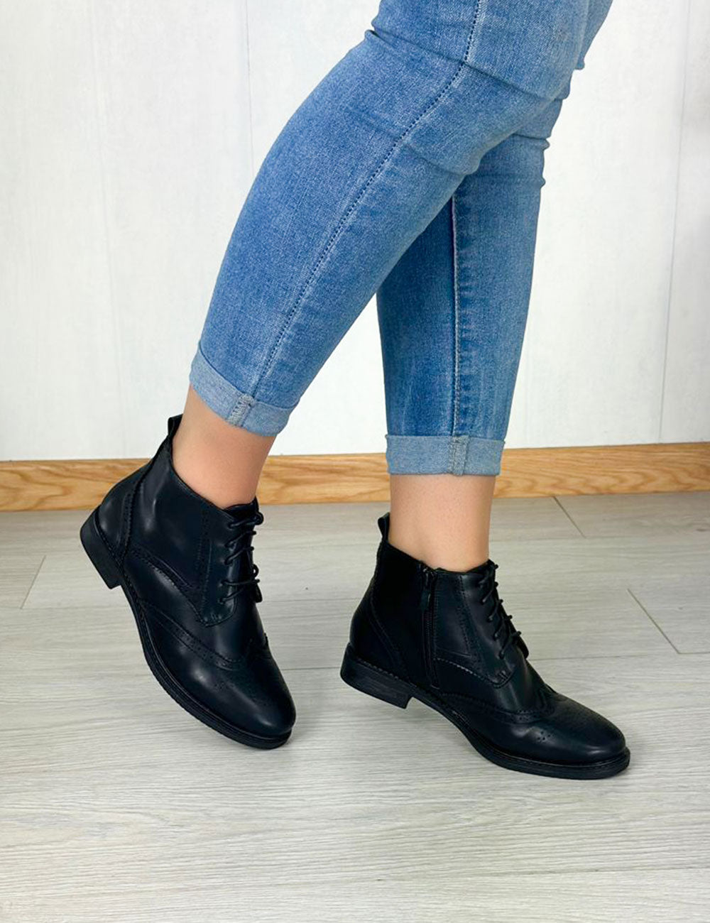 Botins Jimbei - Preto – Mundo das Mulheres