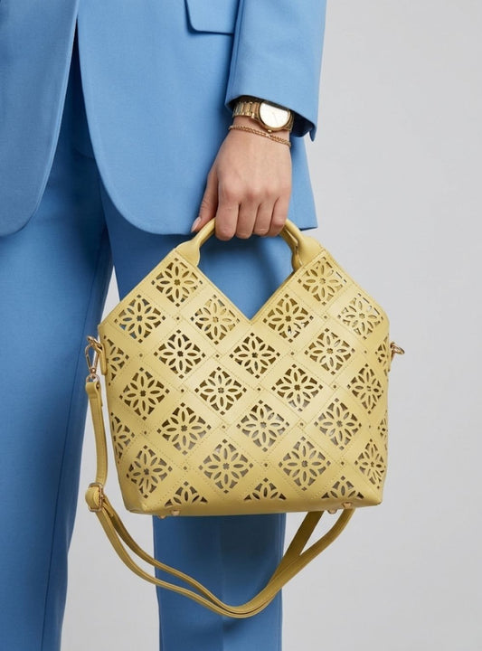 Mala Ariana - Amarela